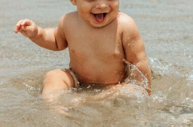 Veilige waterpret met je baby